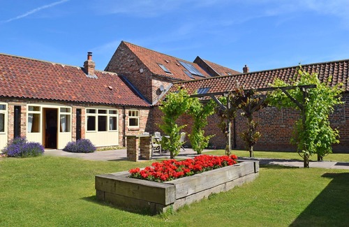 Beverley Cottage | Foldyard - sleeps 4 guests in 2 bedrooms