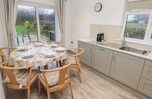 Amroth Cottage | FOLLY COTTAGE, pet friendly, with open fire in Saundersfoot