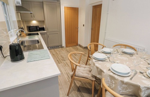 Amroth Cottage | FOLLY COTTAGE, pet friendly, with open fire in Saundersfoot