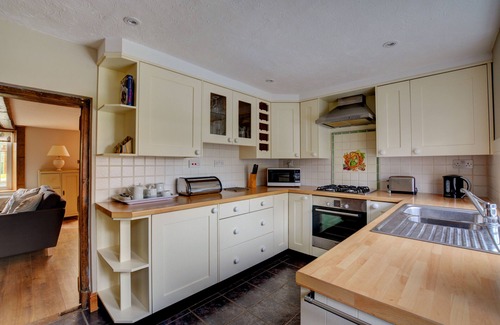 Bodham House | Folly Cottage - Two Bedroom House, Sleeps 4
