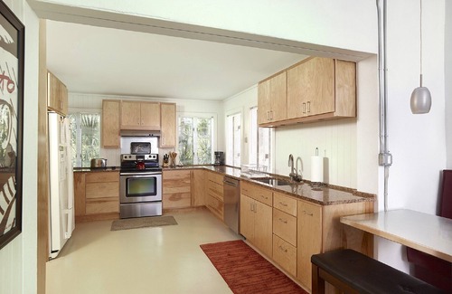 Folly Beach Apartment | Folly Vacation 620 apartment w/bonus room, one block to the beach & pet friendly