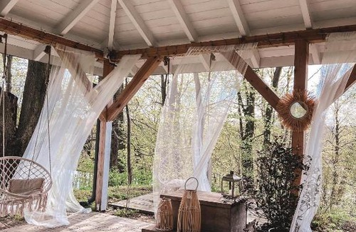 Wierzchowiska Drugie Bed & Breakfast | Folwark