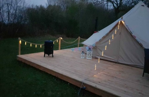 Blond RV Rental | Fonclaire Holidays - Bluebell Walk Glamping