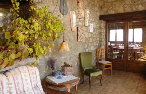 Lles House | Fonda Ca l'Abel
