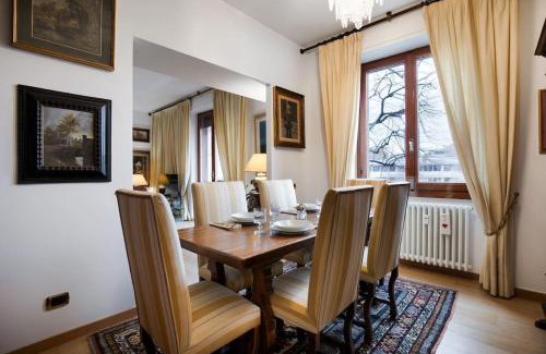 Morivione Apartment | Fondazione Prada - Quadrilocale in stile classico