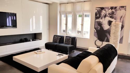 Bourg-de-Four Apartment | Fontaine