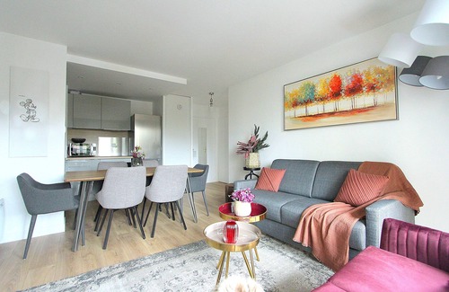 Chessy Apartment | Fontaine6 Appartement au pied du RER Disneyland Place Ariane