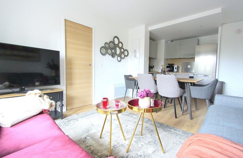 Chessy Apartment | Fontaine6 Appartement au pied du RER Disneyland Place Ariane