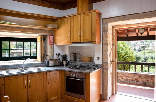 Valdigem House | Fonte dos Pepes by LovelyStay