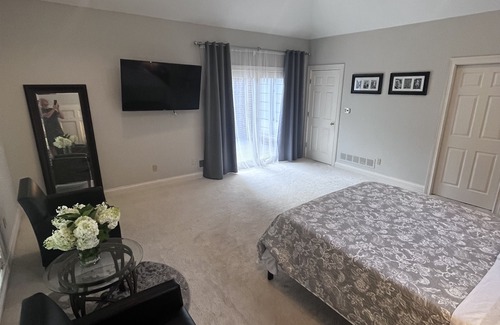 Buechel House | FOOD PACKAGE attached to this booking by Master Chef. Kentucky Derby & PGA 2024