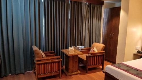 Naugachhia Hotel | Food Plaza Family Restaurant Hotel Shreyash Inn