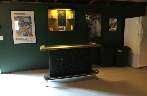 Green Bay House | Football fun house 1 mile from Lambeau!