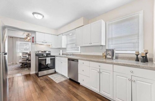 Canton House | Football Haven: 3 Min to HOF and Belden Village