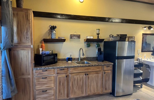 Foothills House | Foothills Delight with 2 Separate Living Spaces!