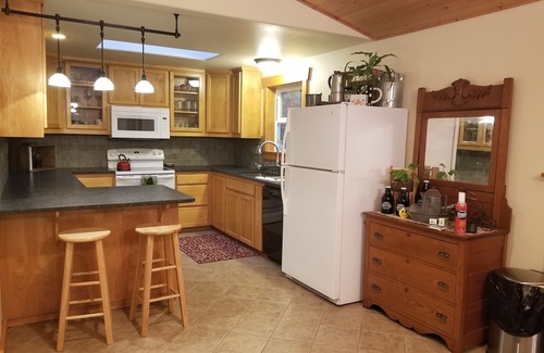 Port Angeles House | Foothills hideaway 3 bedrooms 2 baths 2300 sf