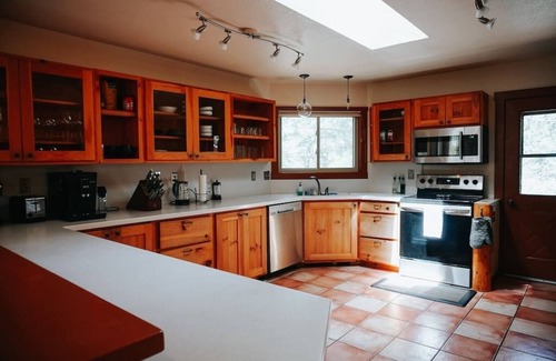 Evergreen House | Foothills Retreat with Hot Tub