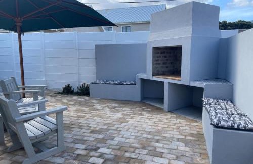 Kleinmond House | Footprints in Kleinmond