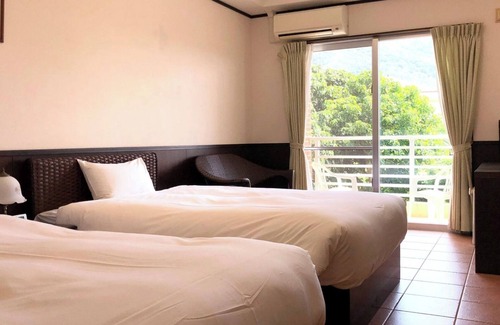 Ishigaki Hotel | For 3 people nonsmoking Asian style twin room /Ishigaki Okinawa