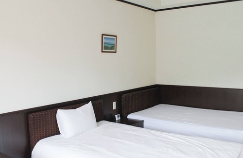 Ishigaki Hotel | For 3 people nonsmoking Asian style twin room /Ishigaki Okinawa