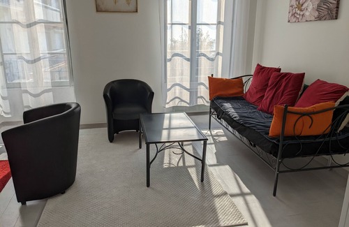 Les Sables d'Olonne Apartment | For family fun at the beach, at the center of everything that matters