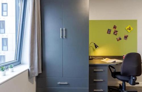 Southampton City Centre Apartment | For Students Only Yugo Austen House Southampton