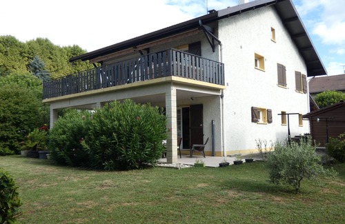 Gresy-sur-Aix Apartment | For your Thermal Cures, Holidays, in AIX LES BAINS, APARTMENT T1 in VILLA