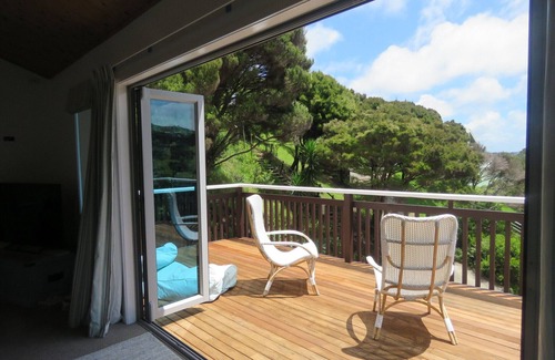 Karkari Peninsula House | Forbes Hillside Hideaway