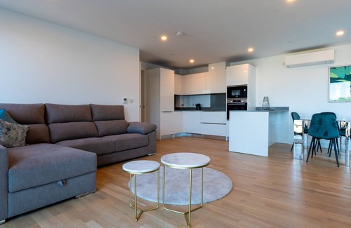 Gibraltar Apartment | Forbes Suite1206-Hosted by Sweetstay