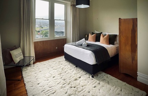 St. Clair Villa | Forbury Manor