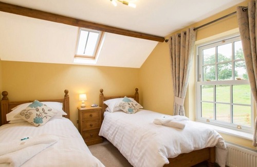 Buckton Other | Foremans House in beautiful Yorkshire with countryside views and beach nearby