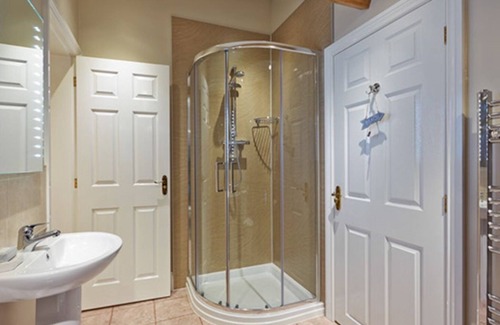 Buckton Other | Foremans House in beautiful Yorkshire with countryside views and beach nearby