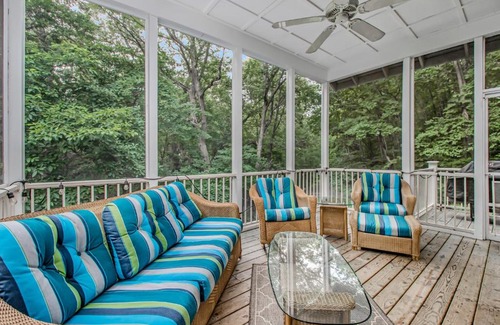 New Buffalo House | Forest Beach Getaway