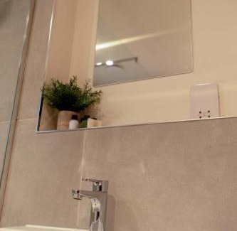 West Laroch Apartment | Forest Corner Luxury Apartment with Hot Tub