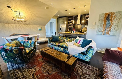 Collingwood Ski Chalet | Forest Cottage- Explore, Discover & Experience the Idyllic Blue Mountains