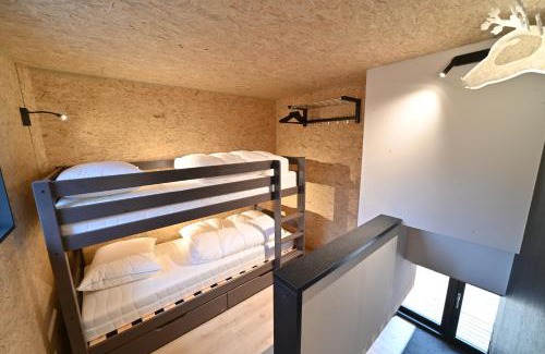 Grandham House | Forest cube Tradition