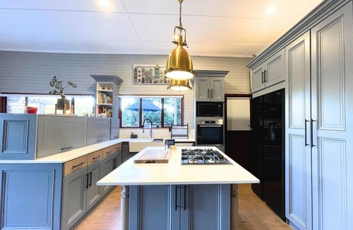 Keurboomstrand Villa | Forest Escape w/Pool, Jacuzzi & Pizza Oven