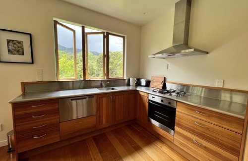 Coromandel House | Forest Hideawayn