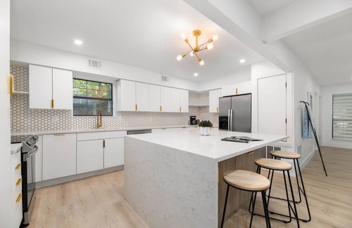 Dallas House | Forest Hill Family Hideaway- 4-Bed Retreat