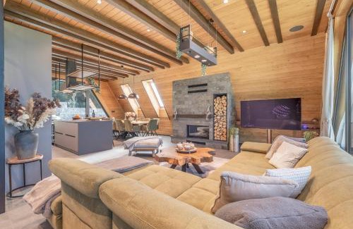 Ravna Gora Ski Chalet | Forest Hill