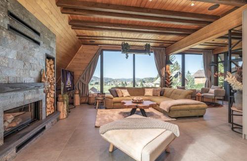 Ravna Gora Ski Chalet | Forest Hill