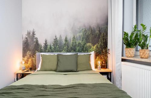 Debniki Apartment | Forest House by Cozyplace