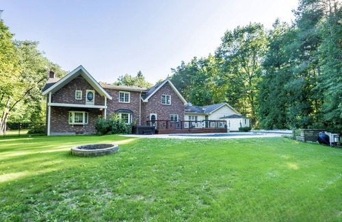 Whitchurch-Stouffville House | Forest House | Golf/Hiking/Horse Riding Nearby