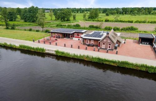 Jistrum House | Forest House in Friesland with Sauna
