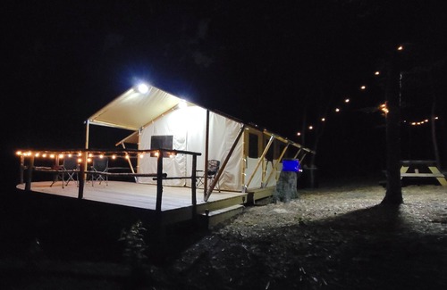 Lenoir RV Rental | Forest is for rest, Quiet and private location in the mountains Forrest Cump.