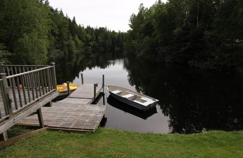 Murray Harbour Resort | Forest & Lake PEI Cottages
