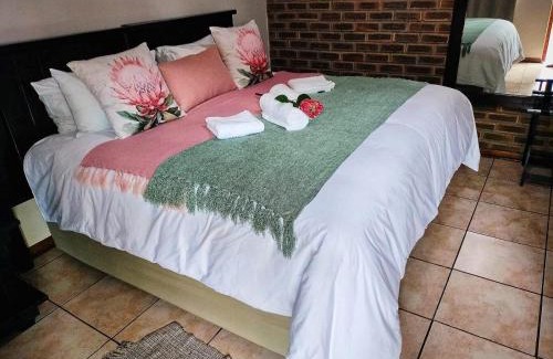 Richards Bay Cabin | Forest Lodge