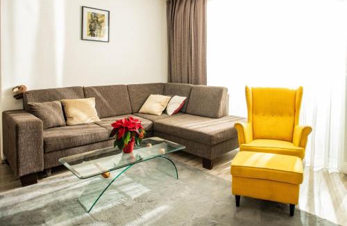 Karlova Ves Apartment | Forest Park Garden Apartment