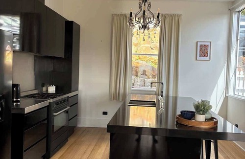 Trevallyn House | Forest Rd Haven with Tamar River Views