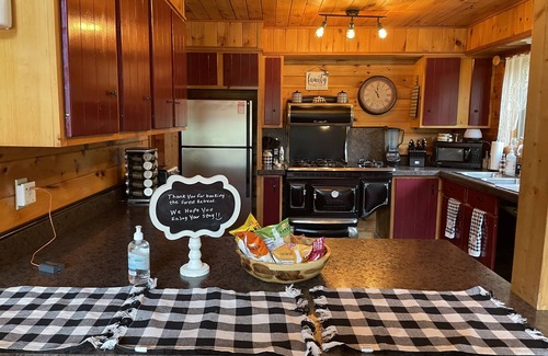 Gerry House | Forest Retreat, 23 miles to Chautauqua Lake, and 14 miles to Lily Dale.