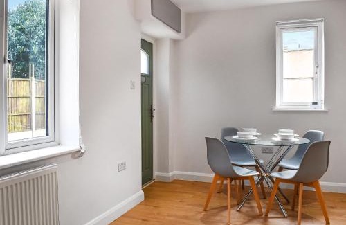 New Forest District House | Forest Retreat